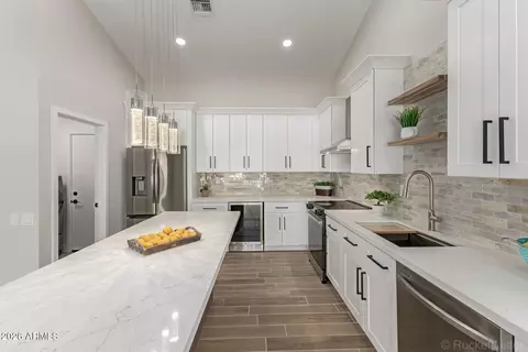 220 W Oraibi Dr, Phoenix, AZ 85027 photo 13