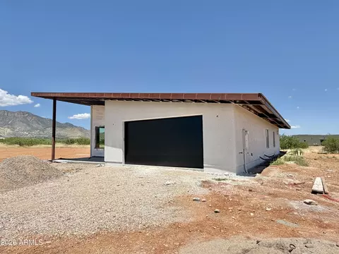 Exterior - 6553 E La Pradera Ln, Hereford, AZ 85615 photo 5 of 6