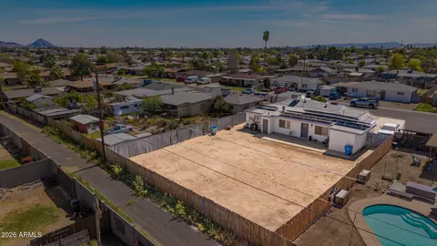 2940 W Las Palmaritas Dr, Phoenix, AZ 85051