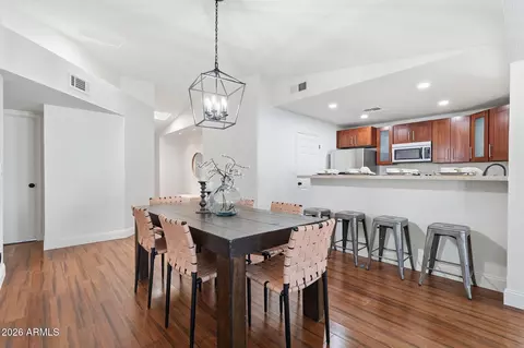 Dining - 3218 E Libby St, Phoenix, AZ 85032 photo 2 of 3