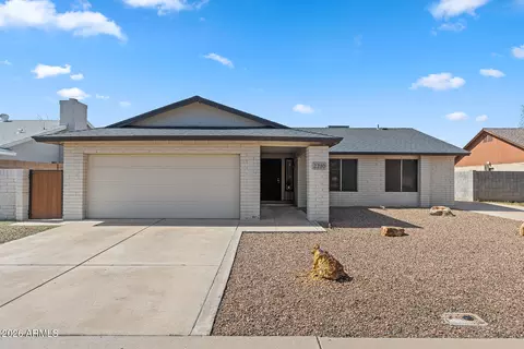 2210 Edgewood Ave, Mesa, AZ 85204