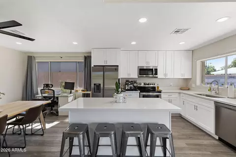 Kitchen - 2210 Edgewood Ave, Mesa, AZ 85204 photo 2 of 5