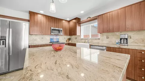 Kitchen - 8158 E Fox St, Mesa, AZ 85207 photo 4 of 5