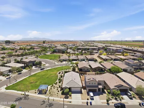 16611 W Shangri La Rd, Surprise, AZ 85388