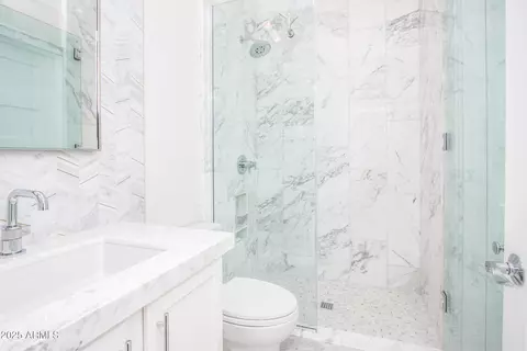 Bath - 7445 Eagle Crest Dr #1068, Mesa, AZ 85207 photo 1 of 4