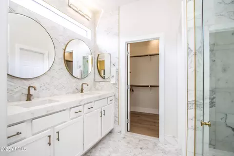 Bath - 7445 Eagle Crest Dr #1068, Mesa, AZ 85207 photo 2 of 4