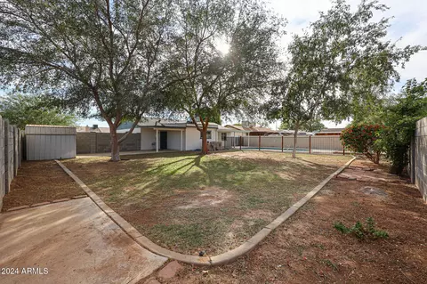Exterior - 4352 E Grovers Ave, Phoenix, AZ 85032 photo 3 of 4