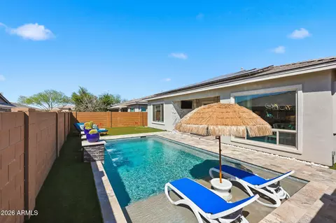 Exterior - 2831 E Robin Ln, Phoenix, AZ 85050 photo 5 of 15
