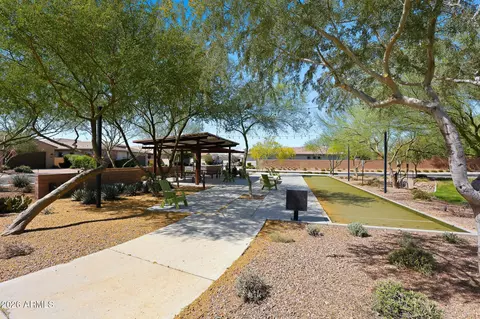 View/Area - 2831 E Robin Ln, Phoenix, AZ 85050 photo 11 of 19
