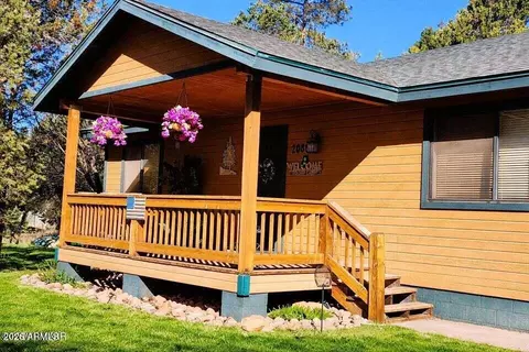 2086 Pinewood Dr, Overgaard, AZ 85933