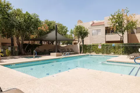 Exterior - 1295 N Ash St #817, Gilbert, AZ 85233 photo 6 of 8