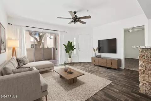 1295 N Ash St #817, Gilbert, AZ 85233
