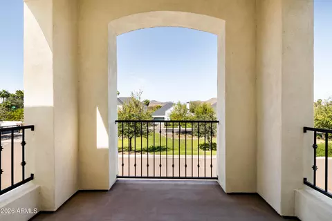 Exterior - 625 W Echo Ln, Phoenix, AZ 85021 photo 3 of 7