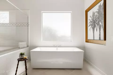 Bath - 625 W Echo Ln, Phoenix, AZ 85021 photo 3 of 7