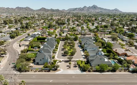 View/Area - 625 W Echo Ln, Phoenix, AZ 85021 photo 3 of 6