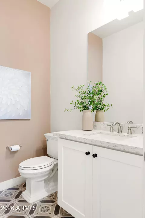 Bath - 625 W Echo Ln, Phoenix, AZ 85021 photo 7 of 7