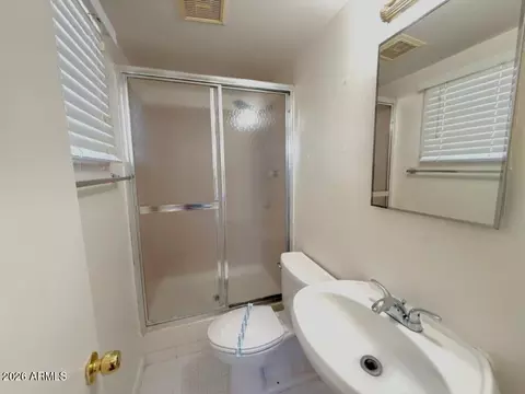 Bath - 3826 Eugie Ave, Phoenix, AZ 85032 photo 2 of 2