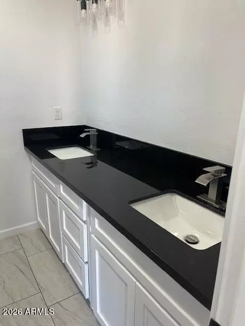 Bath - 1480 E 9th St, Douglas, AZ 85607 photo 3 of 3