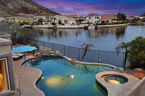 5285 W Mohawk Ln, Glendale, AZ 85308