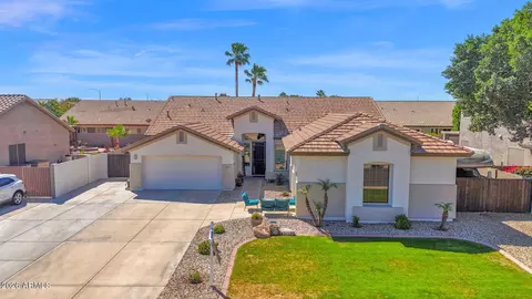 7965 W Robin Ln, Peoria, AZ 85383