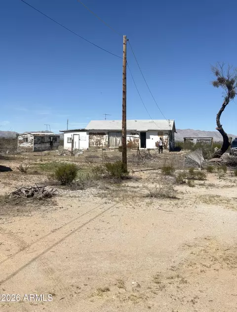 68125 W Simcox Rd, Salome, AZ 85348