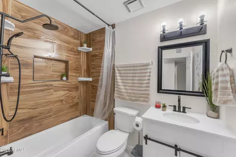 Bath - 3046 E Glade Ave, Mesa, AZ 85204 photo 2 of 2