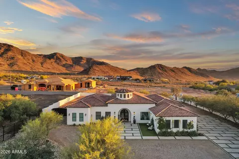 3923 W Fox Rd, Laveen, AZ 85339