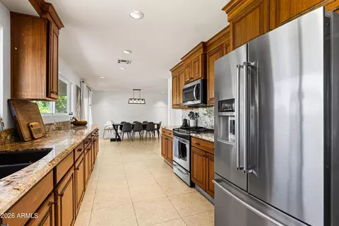 Kitchen - 2814 E Sierra St, Phoenix, AZ 85028 photo 1 of 3