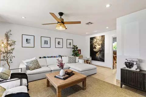 Living - 2814 E Sierra St, Phoenix, AZ 85028 photo 1 of 2