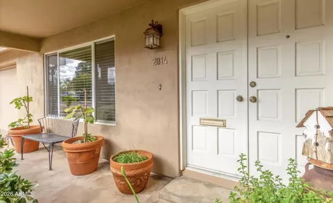 Exterior - 2814 E Sierra St, Phoenix, AZ 85028 photo 2 of 6
