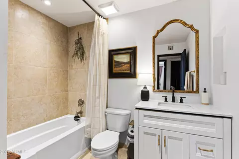 Bath - 2814 E Sierra St, Phoenix, AZ 85028 photo 1 of 4
