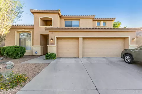 673 W Raven Dr, Chandler, AZ 85286