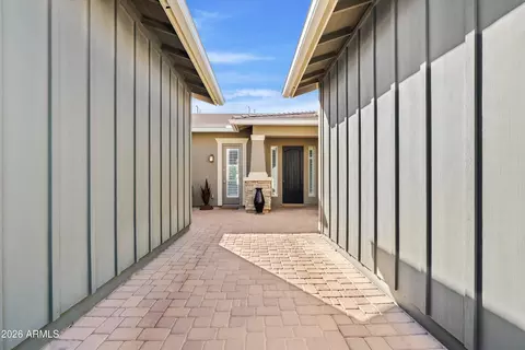 Entry Way - 10331 E Beta Ave, Mesa, AZ 85212 photo 1 of 4