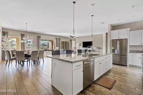 Kitchen - 10331 E Beta Ave, Mesa, AZ 85212 photo 4 of 6
