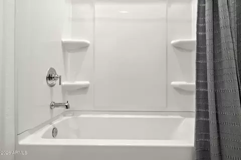 Bath - 24830 N 26th St, Phoenix, AZ 85024 photo 3 of 3