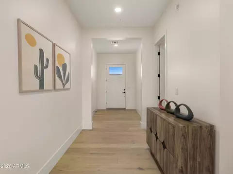 Entry Way - 3002 N 53rd Pl, Phoenix, AZ 85018 photo 2 of 4