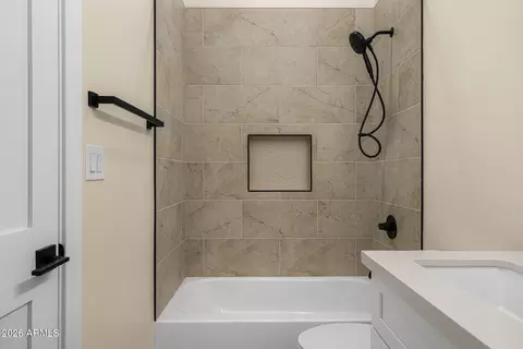 Bath - 3002 N 53rd Pl, Phoenix, AZ 85018 photo 7 of 9