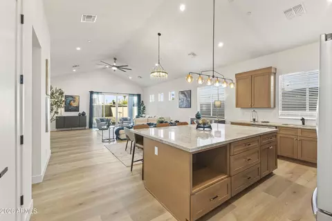 826 W 12th St, Tempe, AZ 85281