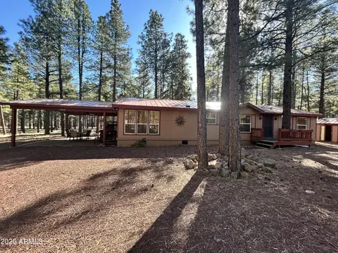 12808 E Crossbow Rd, Parks, AZ 86018