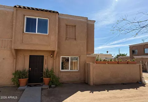 Exterior - 4513 E Riverside St, Phoenix, AZ 85040 photo 5 of 9