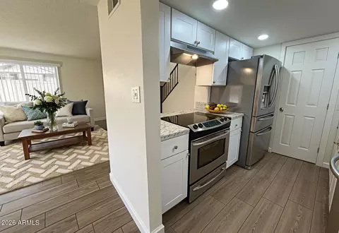 Kitchen - 4513 E Riverside St, Phoenix, AZ 85040 photo 3 of 5