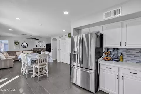 Kitchen - 309 E Ingram St, Mesa, AZ 85201 photo 3 of 4