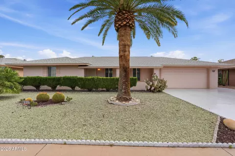 9407 W Glen Oaks Cir, Sun City, AZ 85351