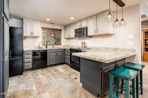 3508 E Beverly Ln, Phoenix, AZ 85032 photo 17