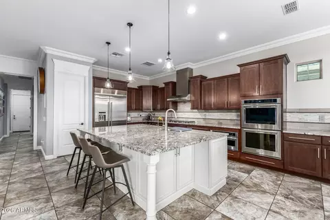 Kitchen - 3249 E Nightingale Ln, Gilbert, AZ 85298 photo 4 of 5