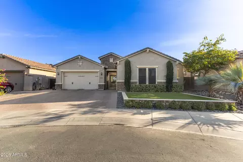 Exterior - 3249 E Nightingale Ln, Gilbert, AZ 85298 photo 6 of 23