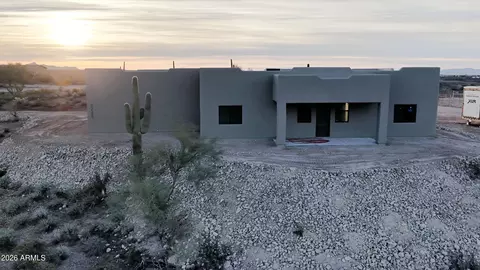 45589 San Domingo Peak Trl, Morristown, AZ 85342
