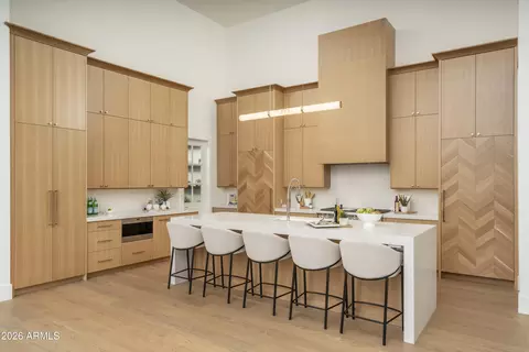 3923 E Heatherbrae Dr, Phoenix, AZ 85018