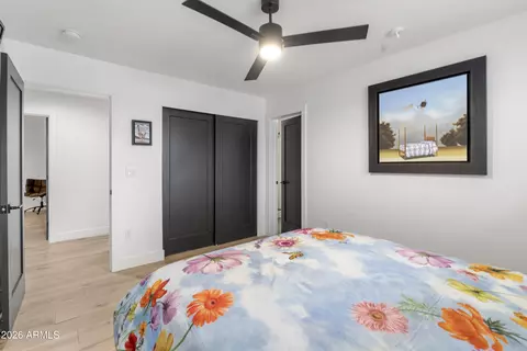 Bedroom - 4639 E Osborn Rd, Phoenix, AZ 85018 photo 5 of 7