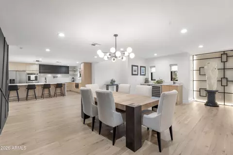 Dining - 4639 E Osborn Rd, Phoenix, AZ 85018 photo 4 of 4